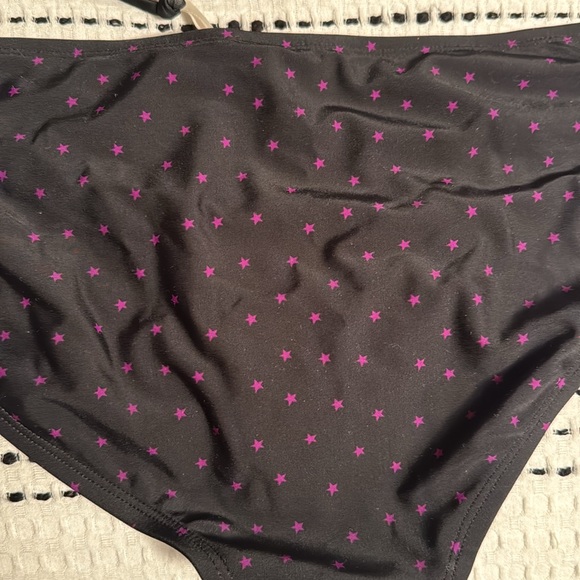 NWT Women’s, Beautiful Converse bikini - Picture 3 of 6